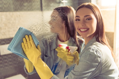 One-off deep cleaning for occupied homes